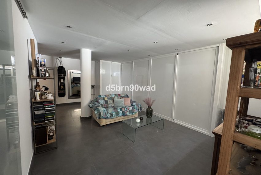 R5130982-Villa-For-Sale-Estepona-Detached-4-Beds-343-Built-15