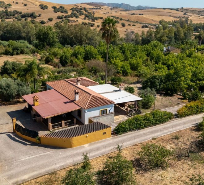 R5131069-Image 1-Detached - 4 Beds - 327 Built