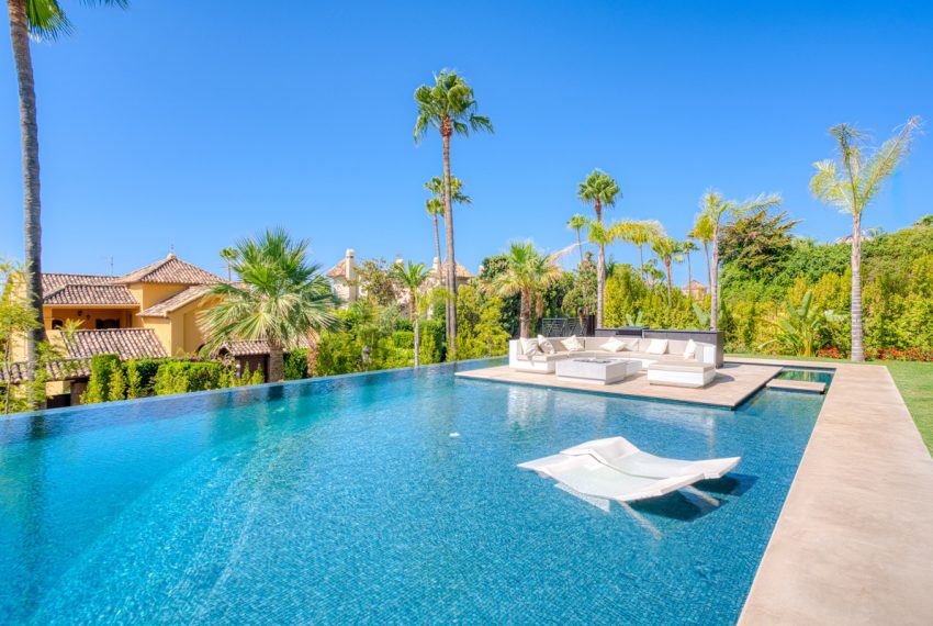 R5131117-Villa-For-Sale-Sierra-Blanca-Detached-7-Beds-1346-Built-13
