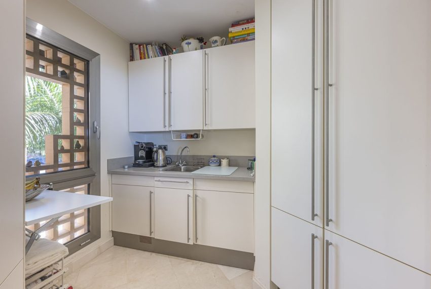 R5131510-Apartment-For-Sale-The-Golden-Mile-Penthouse-3-Beds-176-Built-11