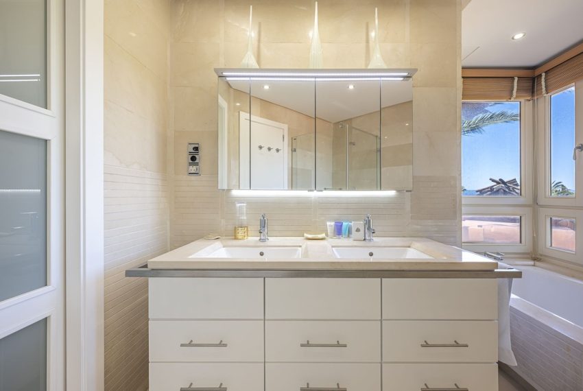 R5131510-Apartment-For-Sale-The-Golden-Mile-Penthouse-3-Beds-176-Built-15