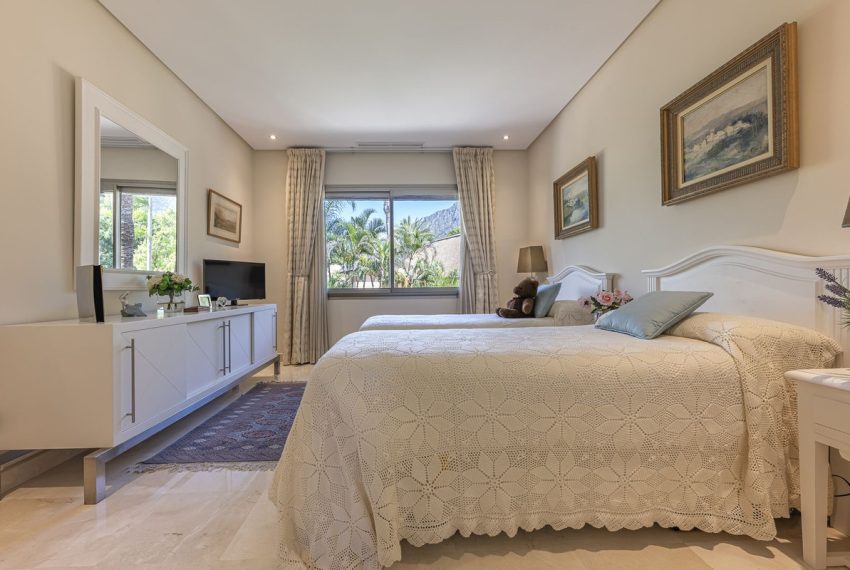 R5131510-Apartment-For-Sale-The-Golden-Mile-Penthouse-3-Beds-176-Built-16