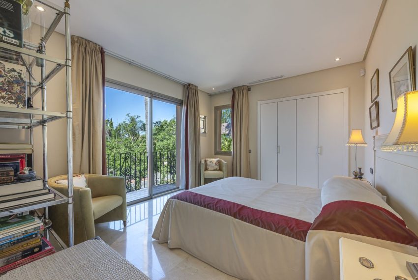 R5131510-Apartment-For-Sale-The-Golden-Mile-Penthouse-3-Beds-176-Built-18