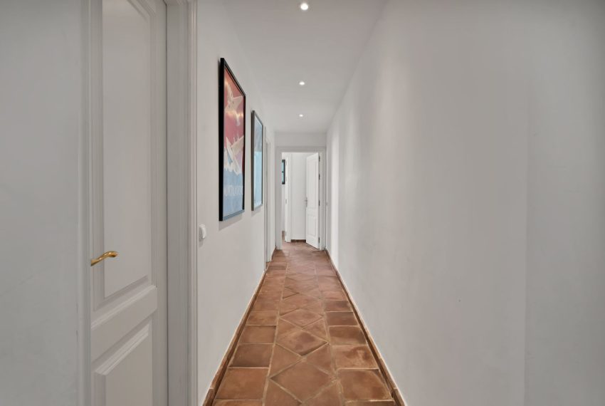 R5131708-Apartment-For-Sale-La-Heredia-Penthouse-2-Beds-130-Built-4
