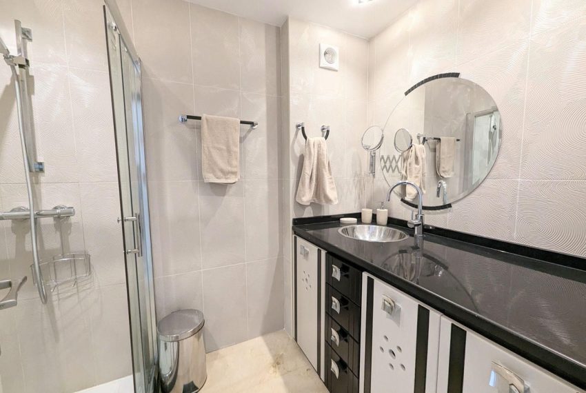 R5132308-Apartment-For-Sale-Calahonda-Penthouse-3-Beds-119-Built-13
