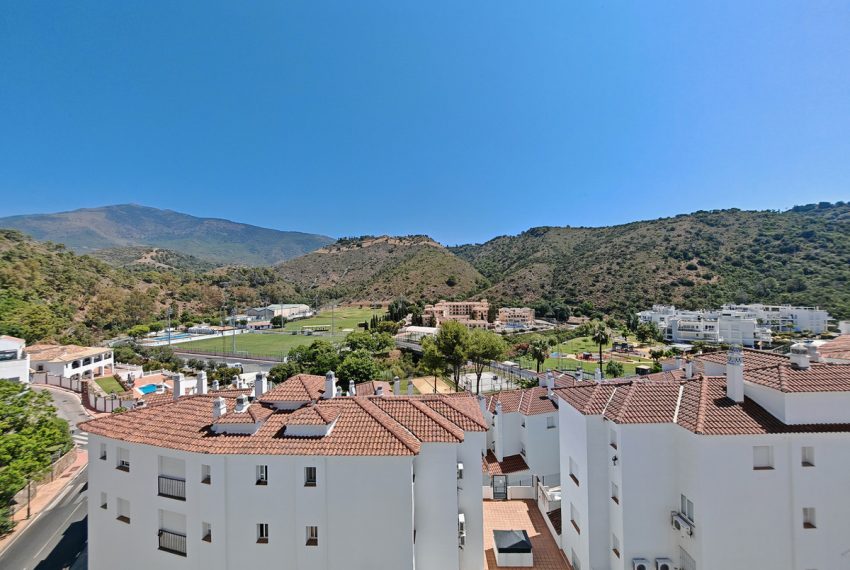 R5132665-Apartment-For-Sale-Benahavis-Penthouse-2-Beds-56-Built-3