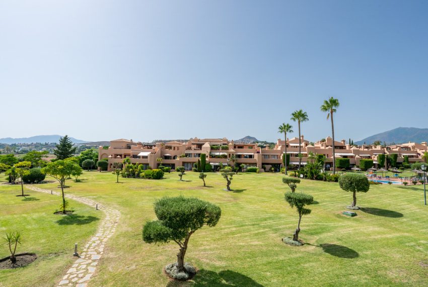 R5132797-Apartment-For-Sale-Estepona-Penthouse-3-Beds-303-Built-1