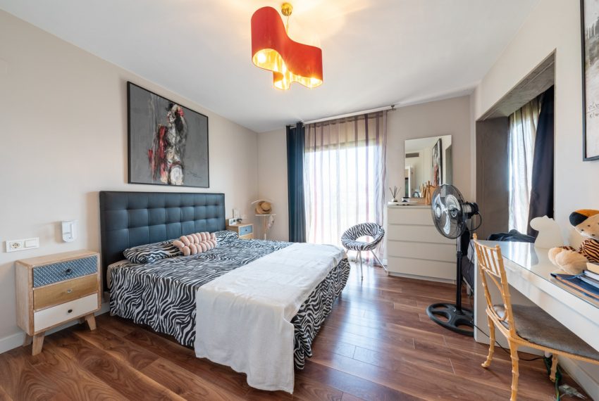 R5132797-Apartment-For-Sale-Estepona-Penthouse-3-Beds-303-Built-9
