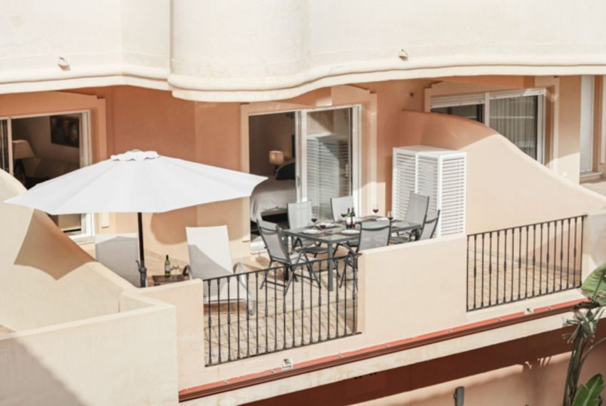R5133199-Apartment-For-Sale-Aloha-Ground-Floor-2-Beds-99-Built-1