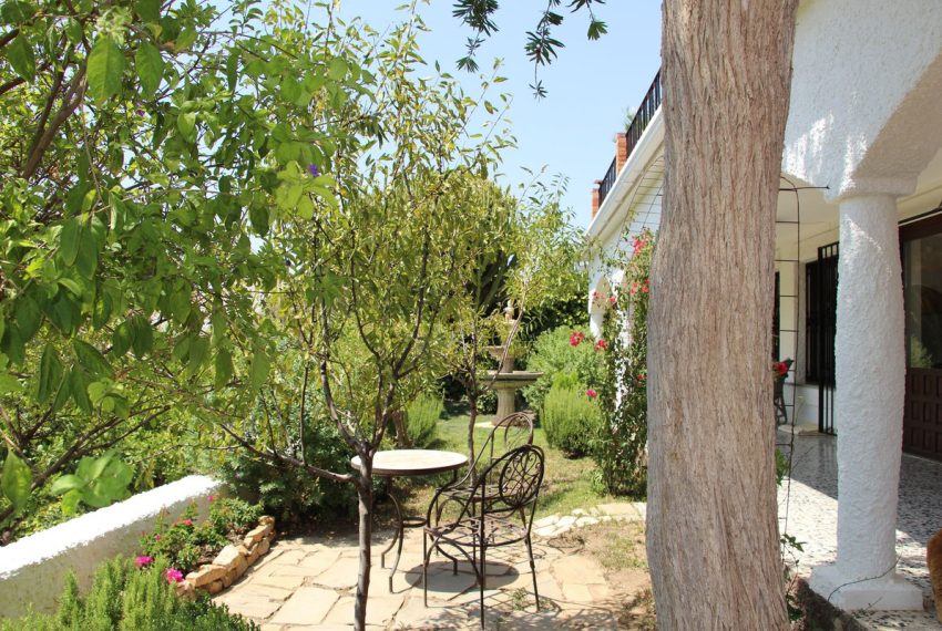 R5133370-Villa-For-Sale-Coin-Detached-4-Beds-521-Built-2