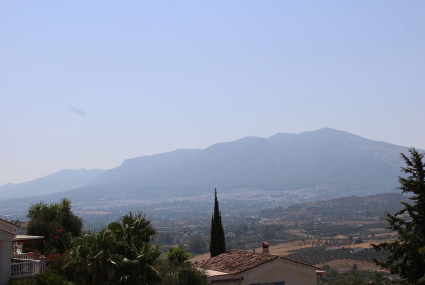 R5133370-Villa-For-Sale-Coin-Detached-4-Beds-521-Built-3