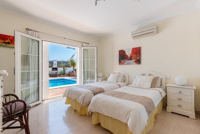 R5133601-Villa-For-Sale-La-Cala-Golf-Detached-7-Beds-757-Built-1