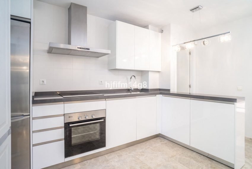 R5133631-Apartment-For-Sale-Nueva-Andalucia-Ground-Floor-2-Beds-85-Built-10