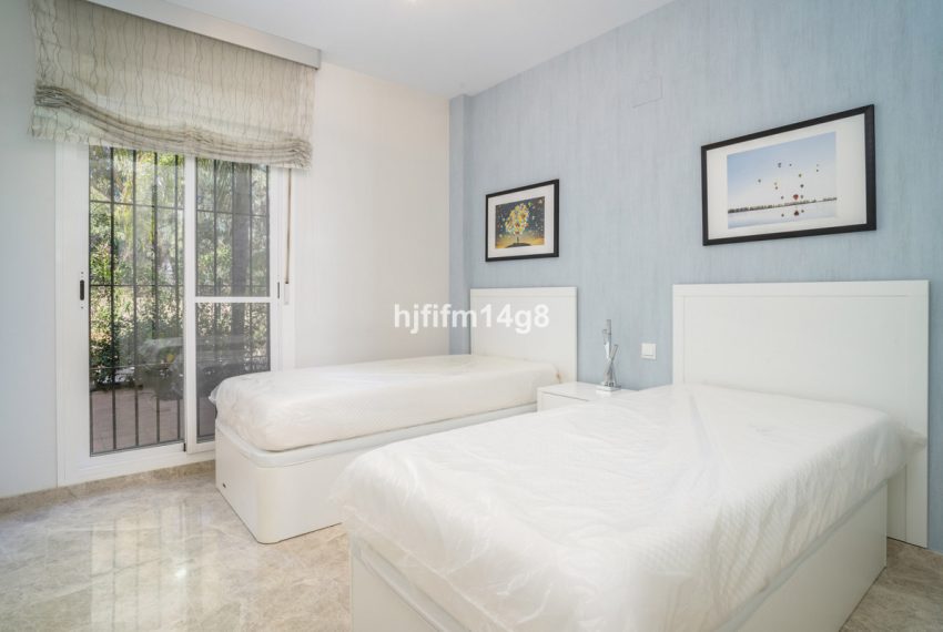 R5133631-Apartment-For-Sale-Nueva-Andalucia-Ground-Floor-2-Beds-85-Built-15