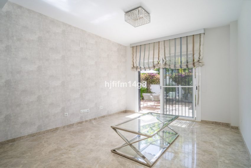 R5133631-Apartment-For-Sale-Nueva-Andalucia-Ground-Floor-2-Beds-85-Built-4