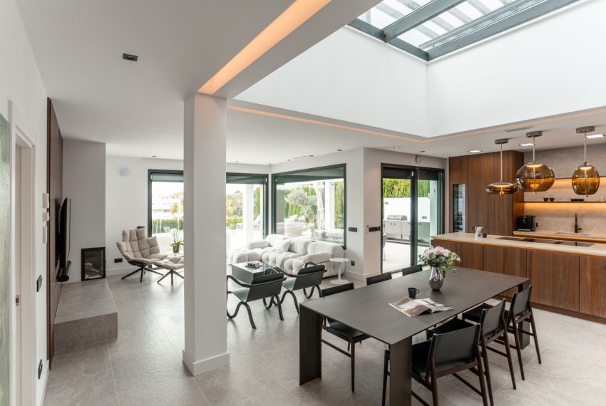 R5134270-Townhouse-For-Sale-Estepona-Terraced-4-Beds-383-Built-10