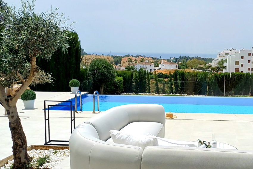 R5134270-Townhouse-For-Sale-Estepona-Terraced-4-Beds-383-Built