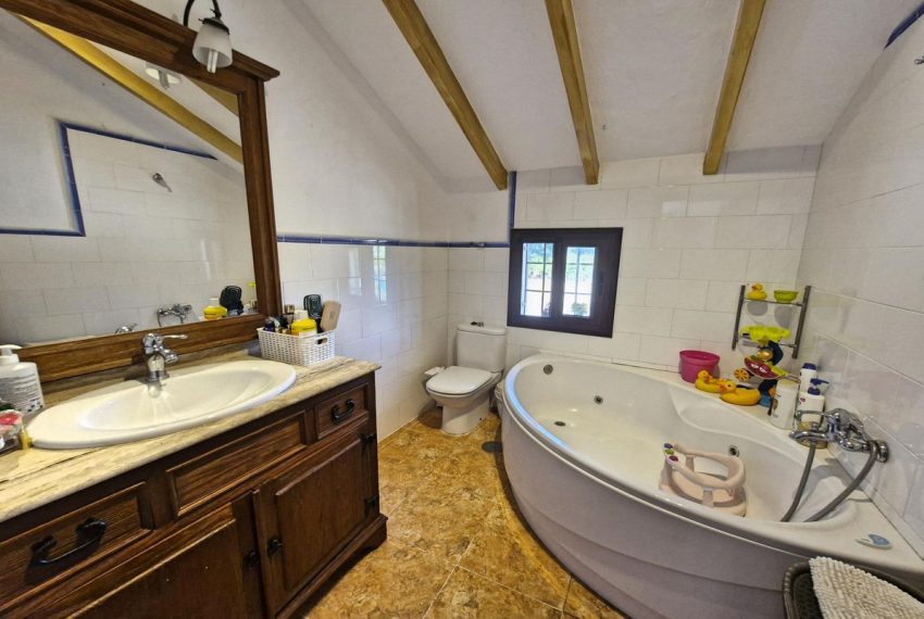 R5134597-Villa-For-Sale-Coin-Finca-4-Beds-132-Built-9