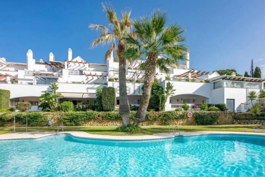 R5134756-Apartment-For-Sale-Nueva-Andalucia-Ground-Floor-2-Beds-110-Built