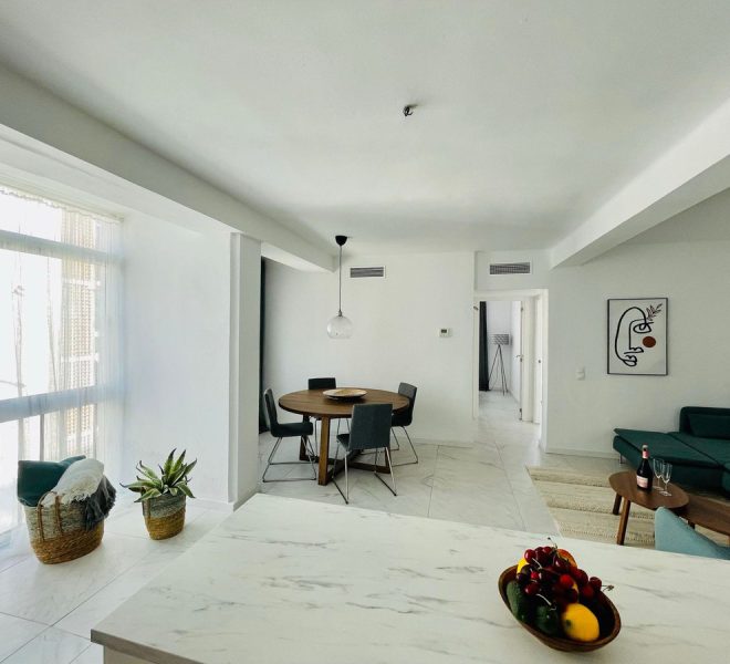 R5134801-Image 1-Middle Floor - 2 Beds - 68 Built