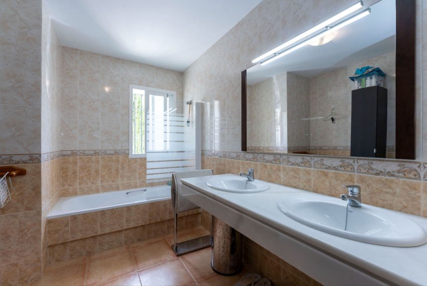 R5134831-Villa-For-Sale-Coin-Detached-4-Beds-147-Built-14