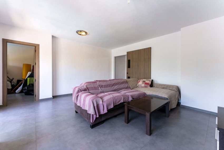 R5134831-Villa-For-Sale-Coin-Detached-4-Beds-147-Built-4