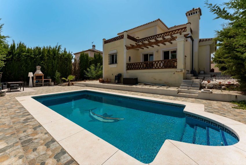 R5134831-Villa-For-Sale-Coin-Detached-4-Beds-147-Built