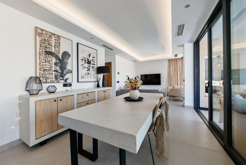 R5134837-Villa-For-Sale-Estepona-Detached-5-Beds-316-Built-3
