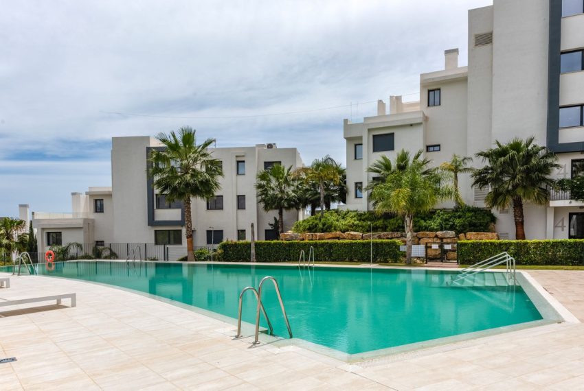 R5135212-Apartment-For-Sale-Estepona-Penthouse-Duplex-3-Beds-151-Built