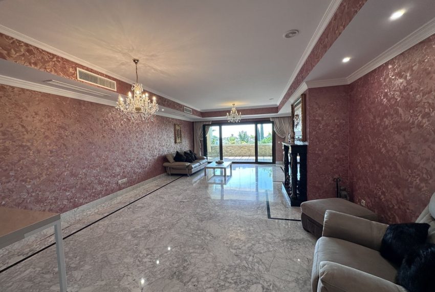 R5135290-Apartment-For-Sale-The-Golden-Mile-Middle-Floor-4-Beds-178-Built-4