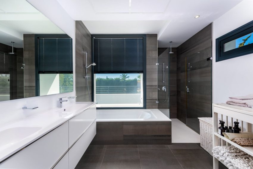 R5135491-Villa-For-Sale-New-Golden-Mile-Detached-4-Beds-430-Built-6