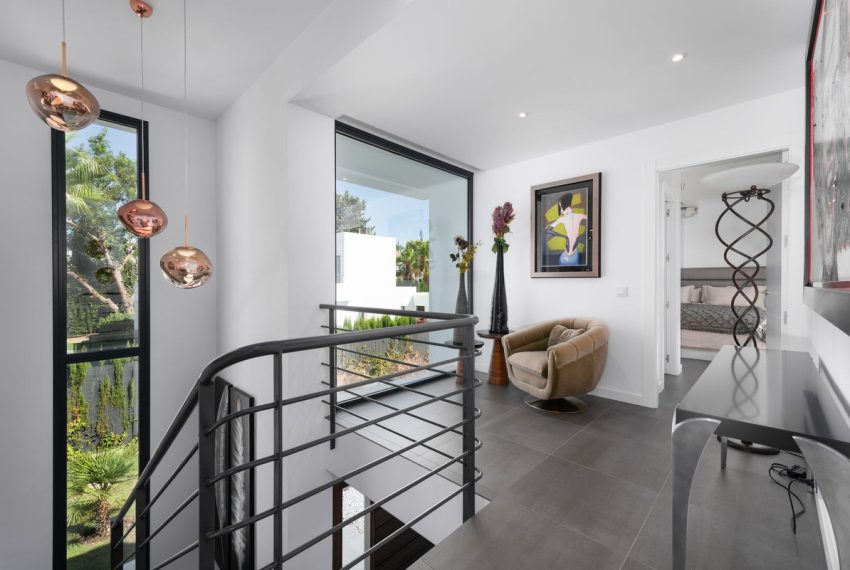 R5135491-Villa-For-Sale-New-Golden-Mile-Detached-4-Beds-430-Built-8