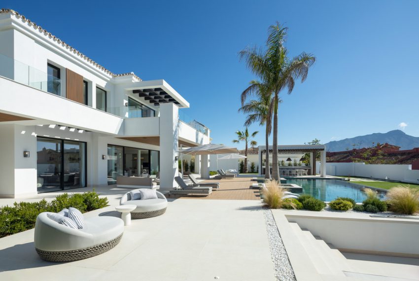 R5135665-Villa-For-Sale-Monte-Halcones-Detached-7-Beds-803-Built-2