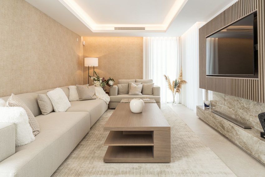 R5135674-Villa-For-Sale-Nueva-Andalucia-Detached-4-Beds-360-Built-12