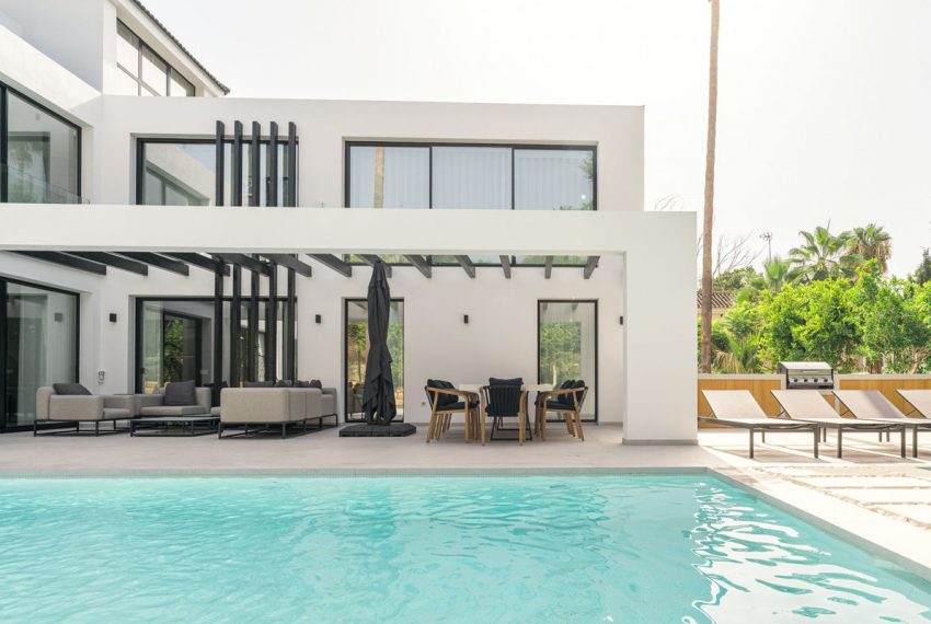 R5135674-Villa-For-Sale-Nueva-Andalucia-Detached-4-Beds-360-Built-13