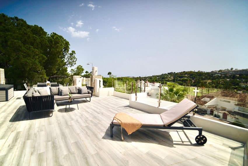 R5135935-Apartment-For-Sale-Nueva-Andalucia-Penthouse-3-Beds-121-Built-1