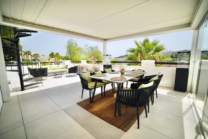 R5135935-Apartment-For-Sale-Nueva-Andalucia-Penthouse-3-Beds-121-Built