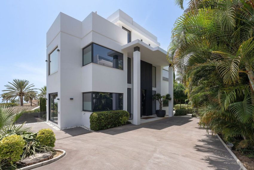 R5137888-Villa-For-Sale-Nagueles-Detached-5-Beds-586-Built-1