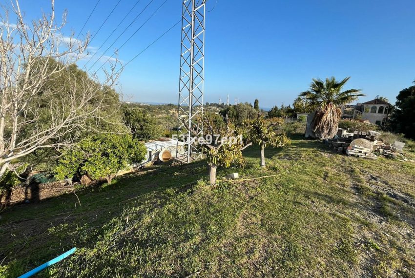 R5138626-Villa-For-Sale-Estepona-Finca-3-Beds-253-Built-3