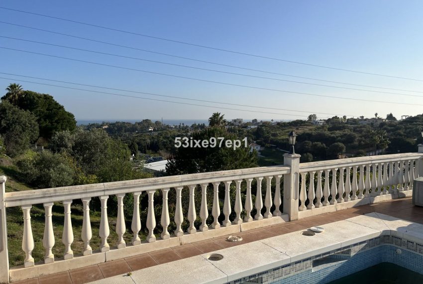 R5138626-Villa-For-Sale-Estepona-Finca-3-Beds-253-Built