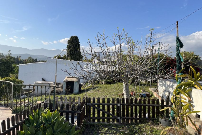 R5138626-Villa-For-Sale-Estepona-Finca-3-Beds-253-Built-9