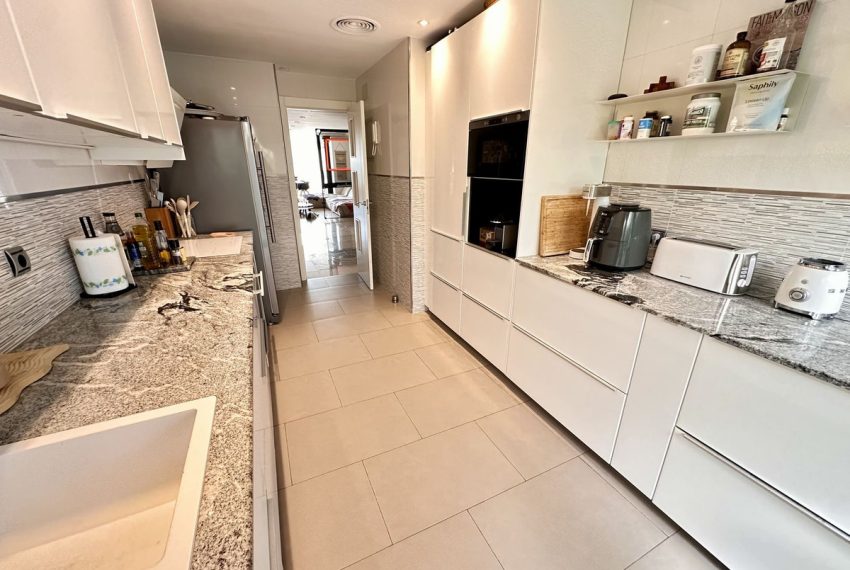 R5138809-Apartment-For-Sale-Benahavis-Penthouse-Duplex-3-Beds-174-Built-5