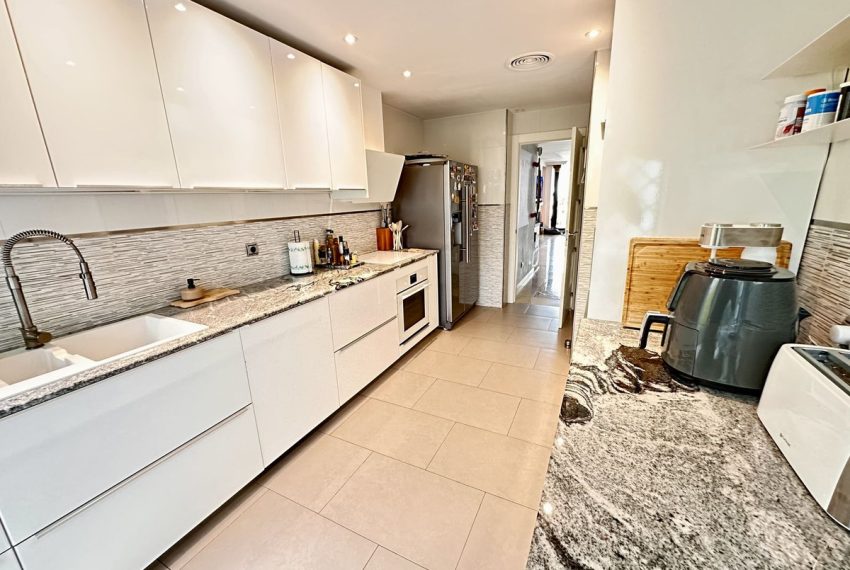 R5138809-Apartment-For-Sale-Benahavis-Penthouse-Duplex-3-Beds-174-Built-6