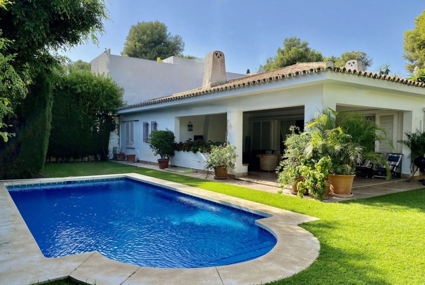 R5139067-Villa-For-Sale-Los-Monteros-Detached-4-Beds-172-Built