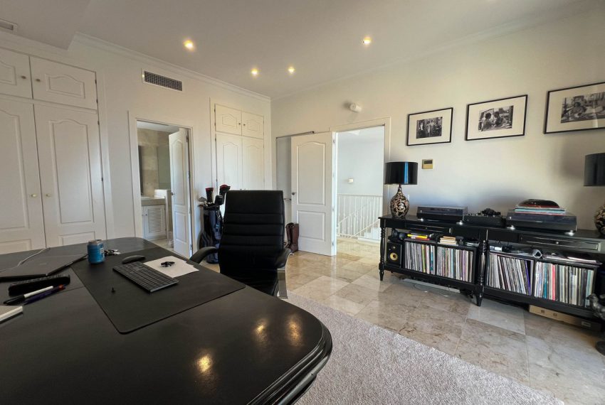 R5139874-Villa-For-Sale-Istan-Detached-3-Beds-320-Built-16