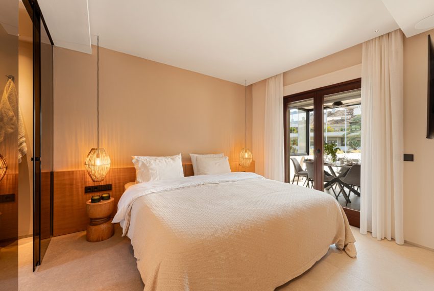 R5140108-Apartment-For-Sale-The-Golden-Mile-Penthouse-Duplex-3-Beds-276-Built-10