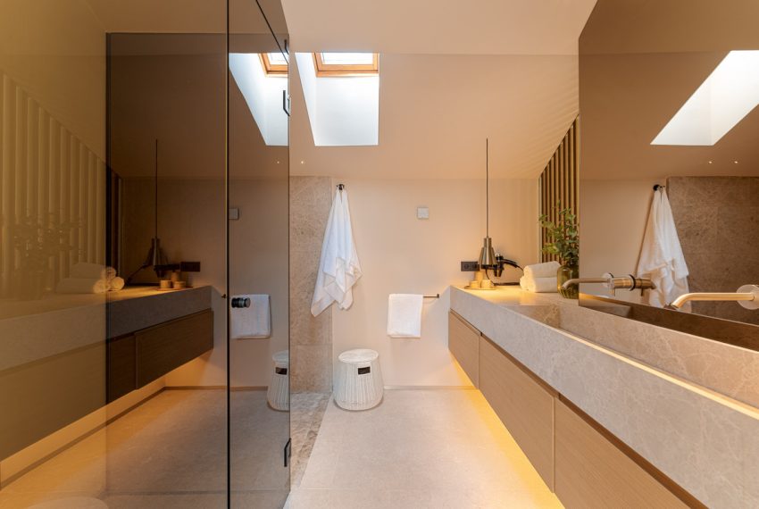 R5140108-Apartment-For-Sale-The-Golden-Mile-Penthouse-Duplex-3-Beds-276-Built-17