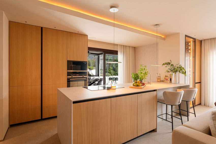R5140108-Apartment-For-Sale-The-Golden-Mile-Penthouse-Duplex-3-Beds-276-Built-5