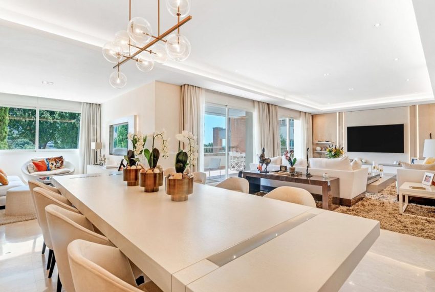 R5140834-Apartment-For-Sale-The-Golden-Mile-Middle-Floor-4-Beds-341-Built-15
