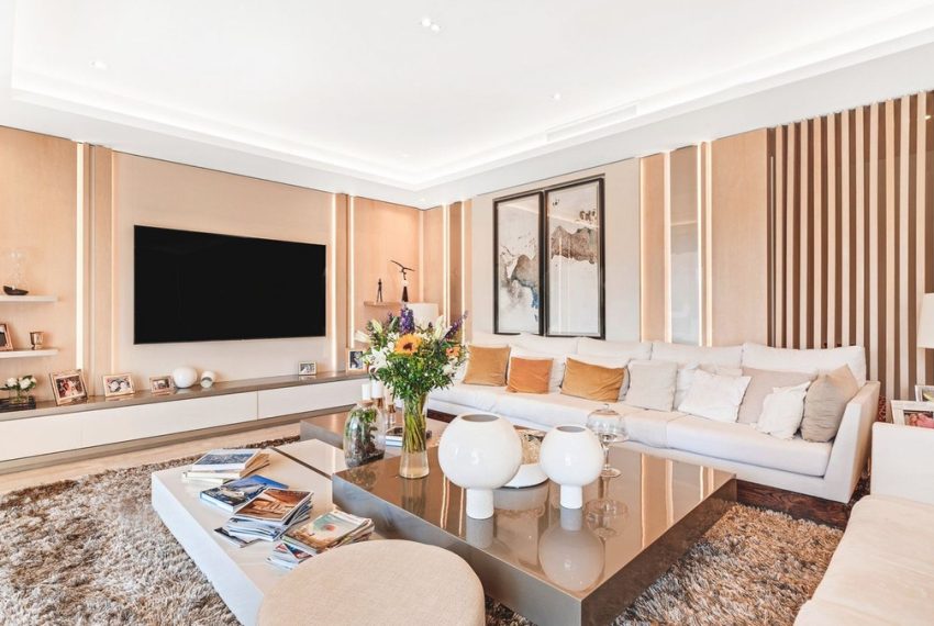 R5140834-Apartment-For-Sale-The-Golden-Mile-Middle-Floor-4-Beds-341-Built-16